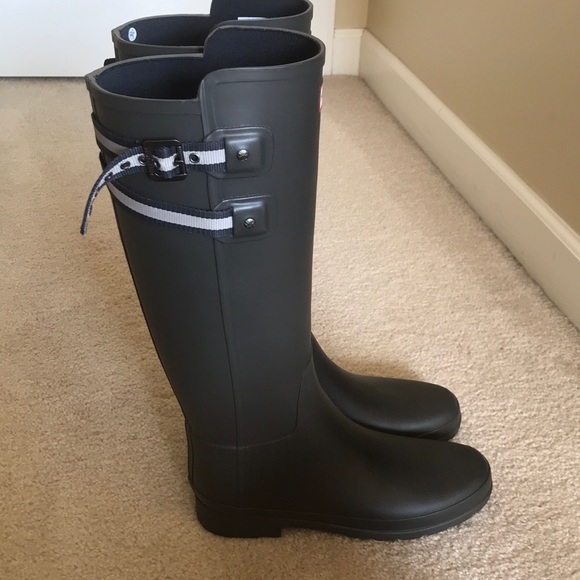 Tall Grey Hunter Boot - Women’s Size 9 - Picture 2 of 5